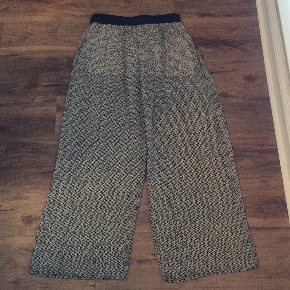 Flowy Patterned Pants